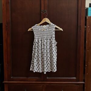 Sleeveless White and Blue Patterned Top